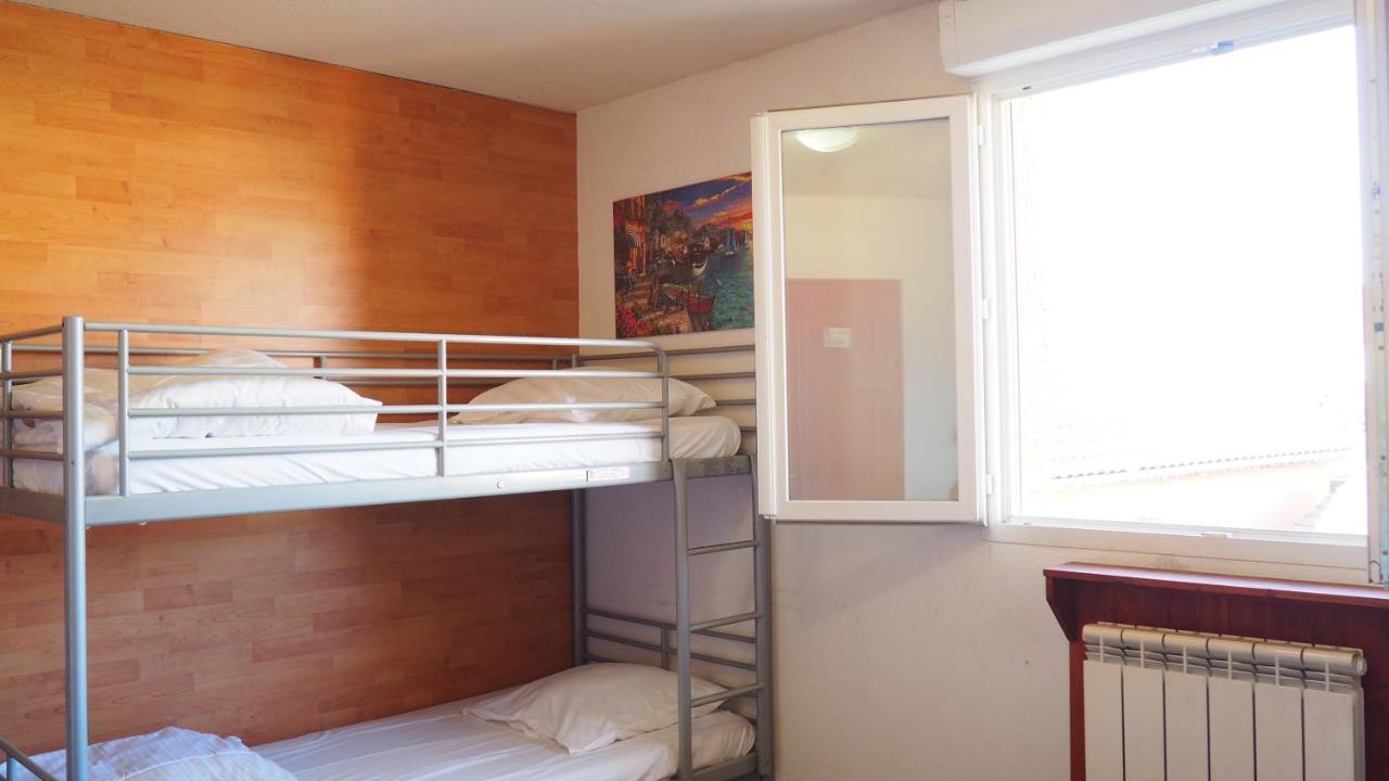Le Logis De La Garenne Hotel Morestel Kültér fotó